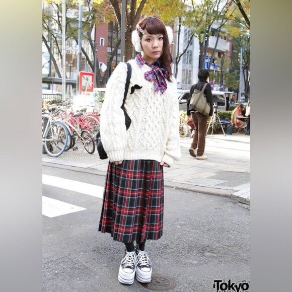 Vintage Susan Bristol Holiday Plaid Midi Kilt Skirt - Picture 13 of 15